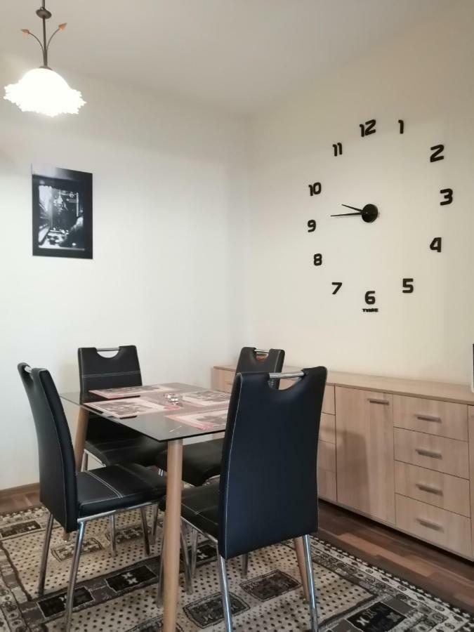 Central Academic Apartment Szófia Kültér fotó